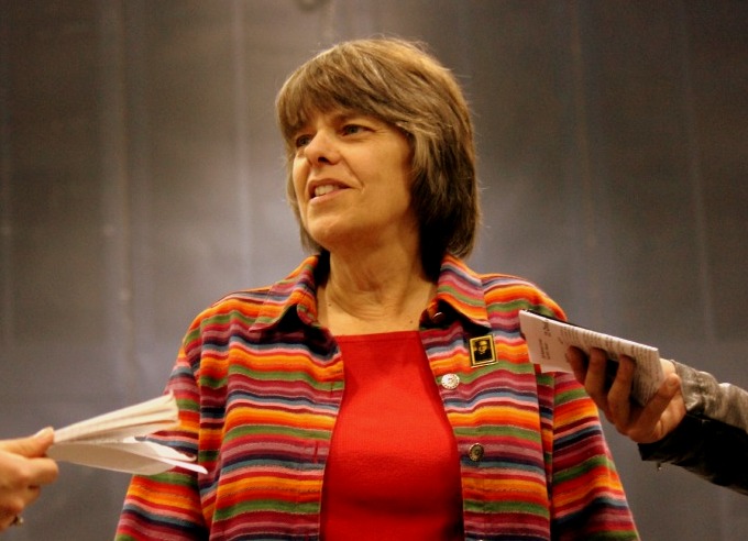 Mary Beth Tinker speaking to student’s about her feelings during the court case