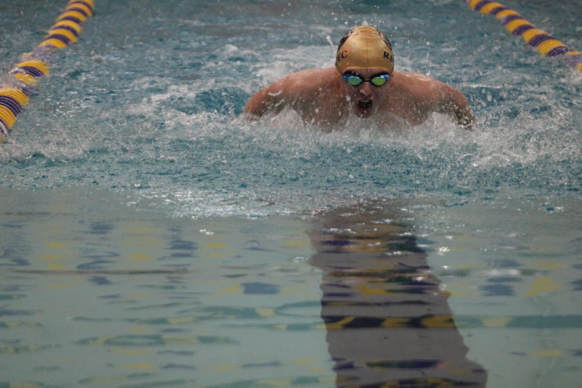 Men's Swimming & Diving