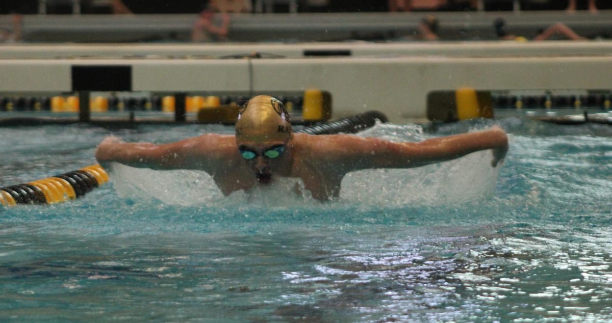 Men's Swimming & Diving